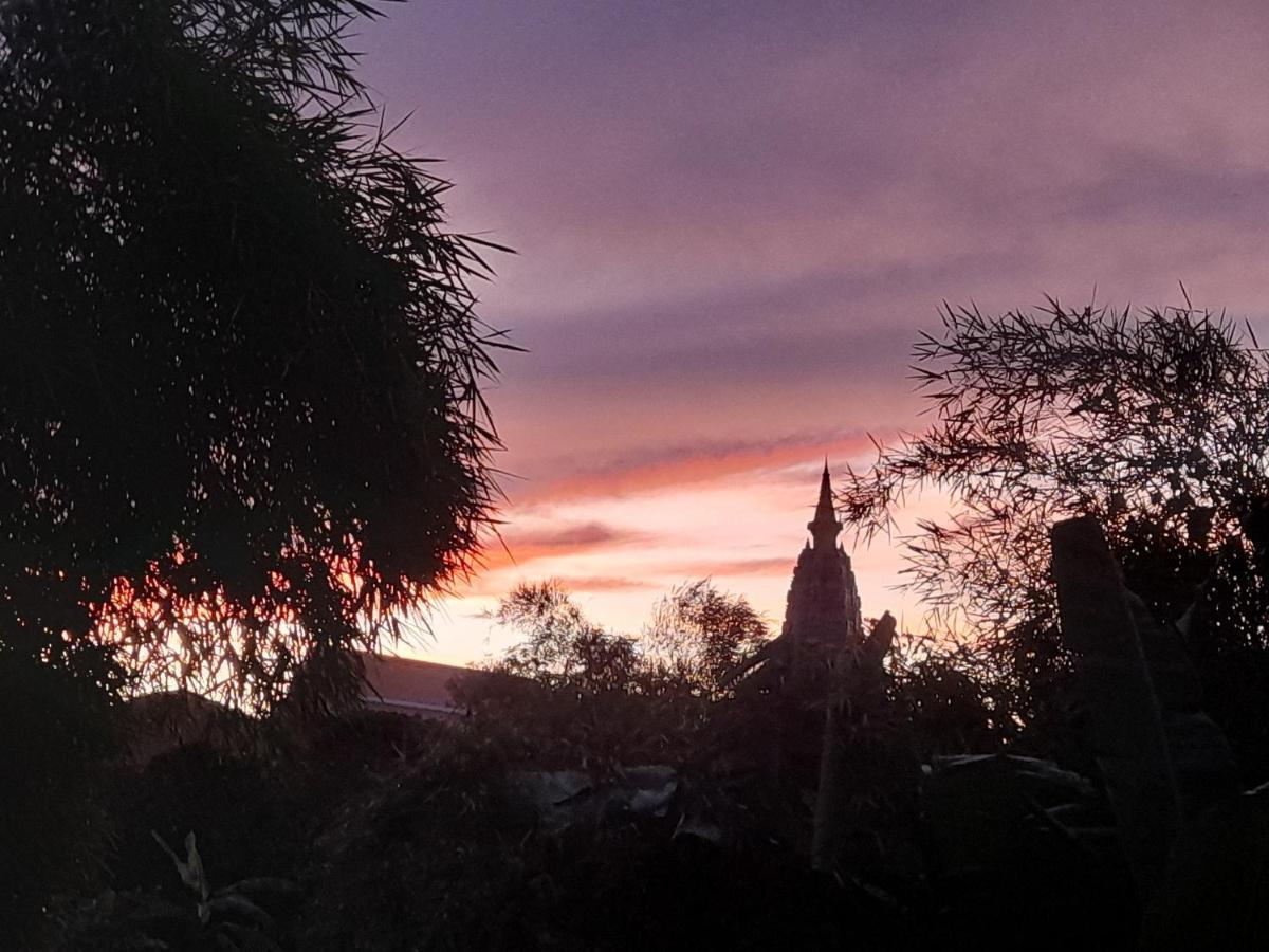 Tam Tinh Vien Homestay Хюе Екстер'єр фото
