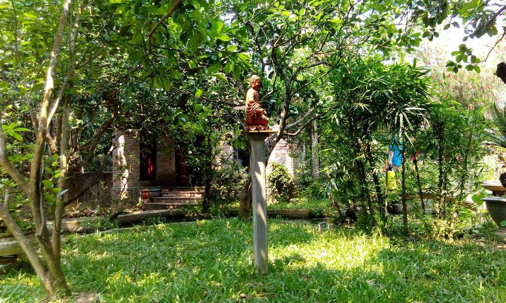 Tam Tinh Vien Homestay Хюе Екстер'єр фото