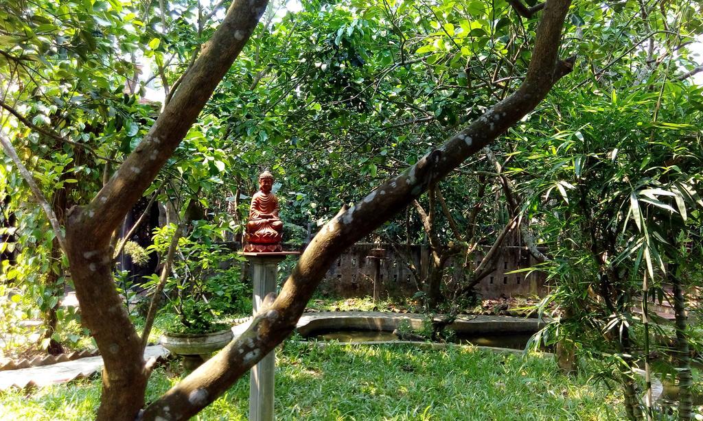 Tam Tinh Vien Homestay Хюе Екстер'єр фото