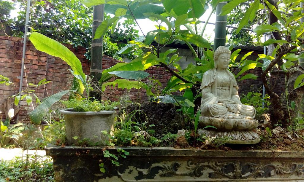 Tam Tinh Vien Homestay Хюе Екстер'єр фото